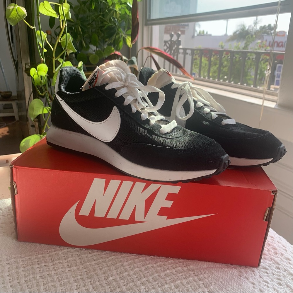 Nike Air Tailwind men’s 7 /woman’s 8.5